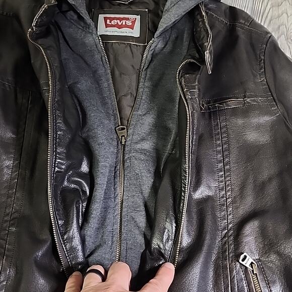 Levi's Mens Faux Leather Hooded Racer Jacket Size Large - Picture 13 of 14